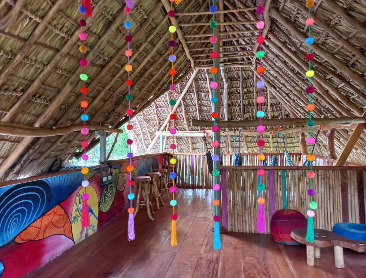 La Urraca Loca Hostel Balgue 外观 照片