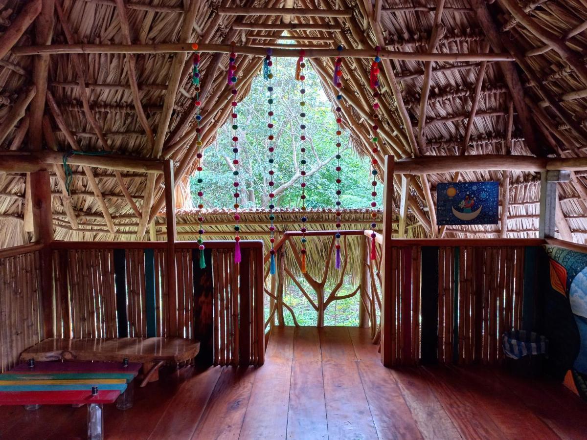 La Urraca Loca Hostel Balgue 外观 照片