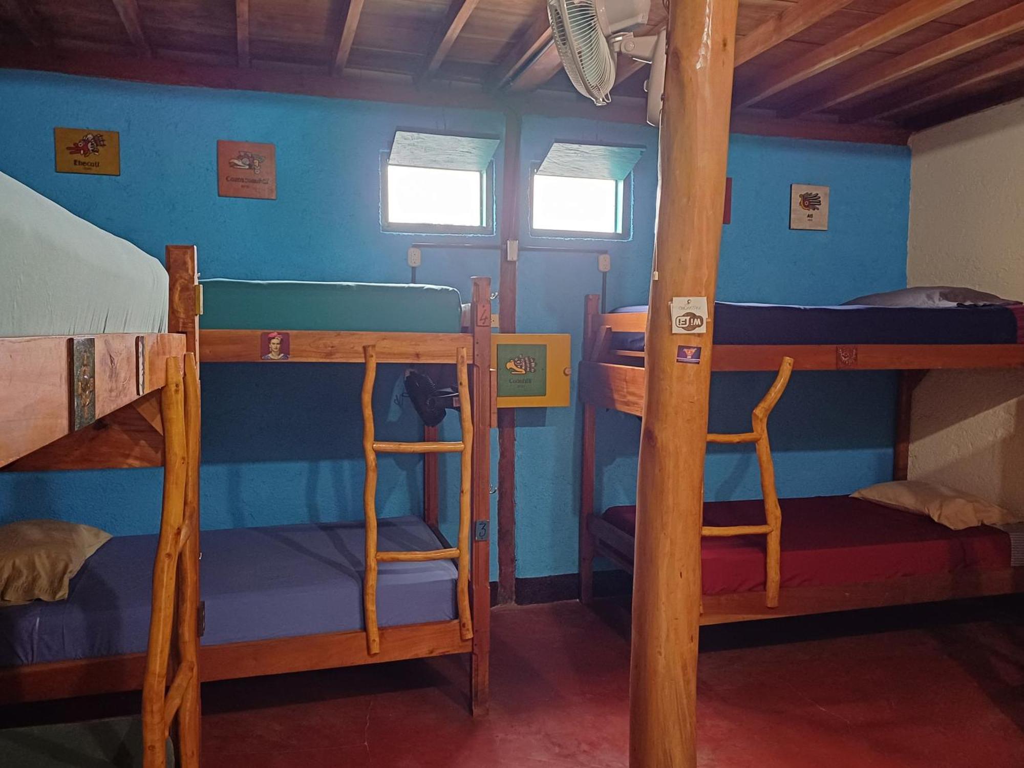 La Urraca Loca Hostel Balgue 外观 照片