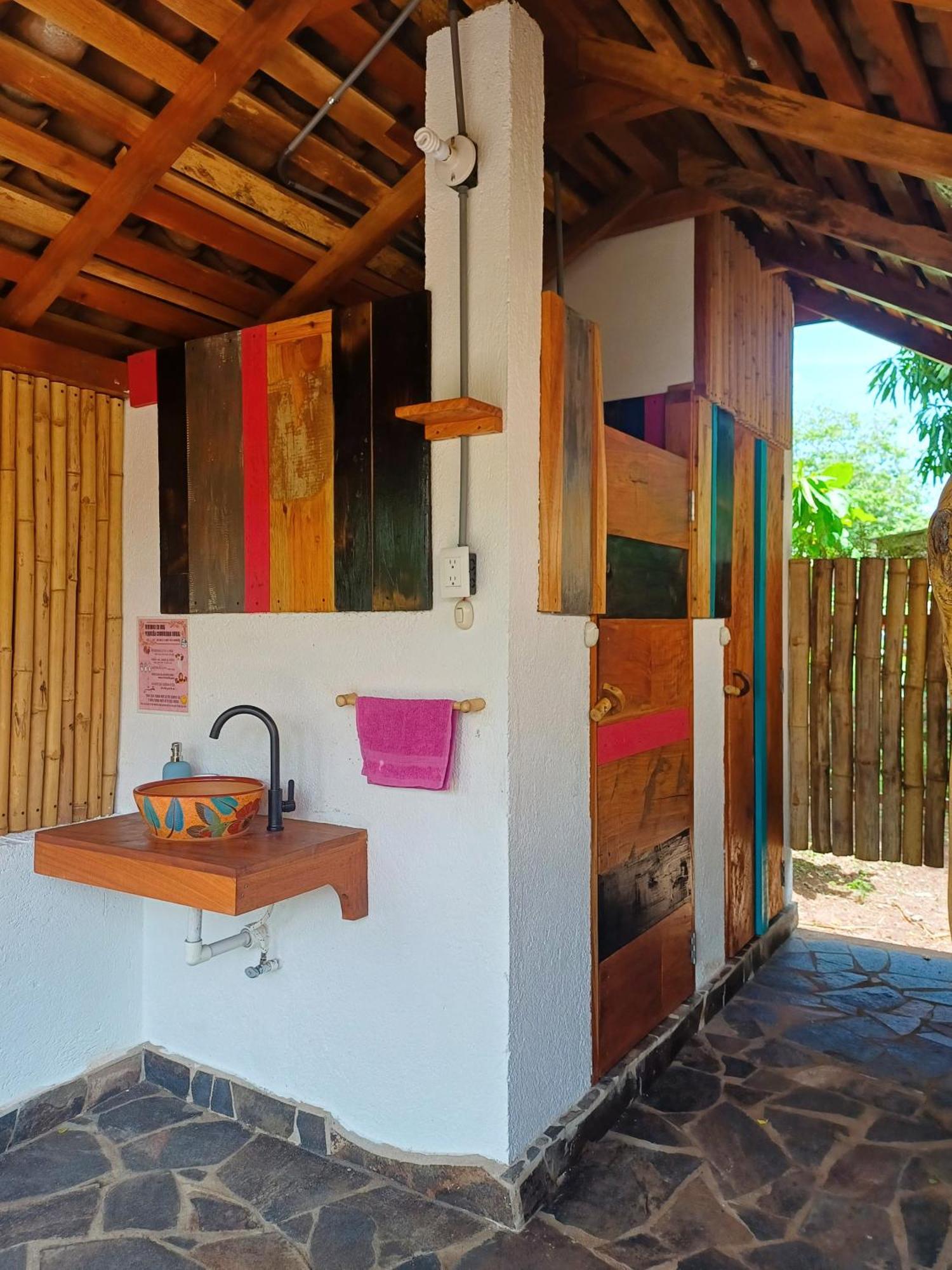 La Urraca Loca Hostel Balgue 外观 照片